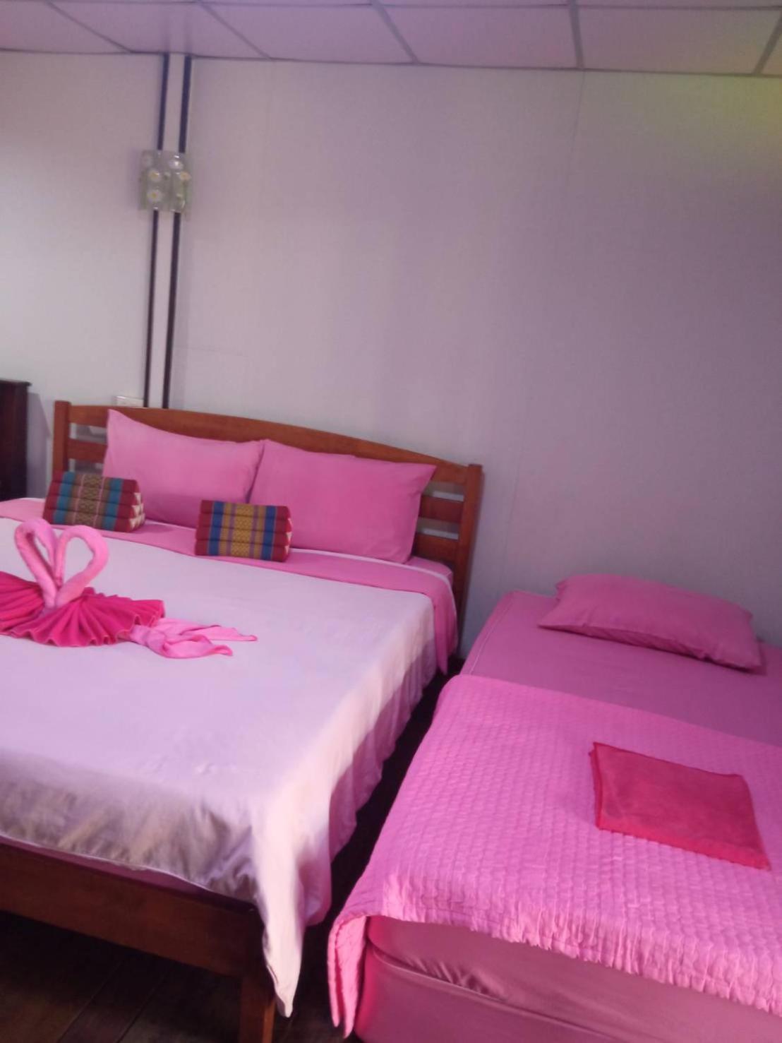 Baan Ing Suan Hotel Amphawa Room photo